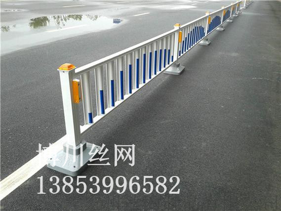 滁州市市政道路护栏车间护栏 - 方案